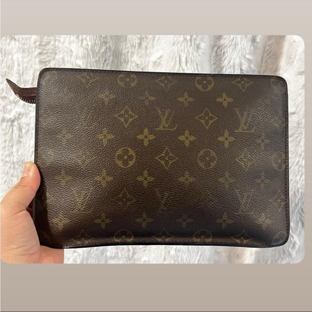 AUTHENTIC Louis Vuitton Monogram Pochette Homme Vintage Clutch (COA INCLUDED) - Picture 2 of 16